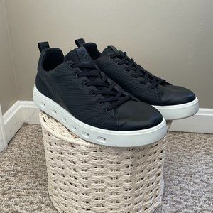 ECCO Men's Street 720 Vented Gore-tex Waterproof Athletic Sneaker